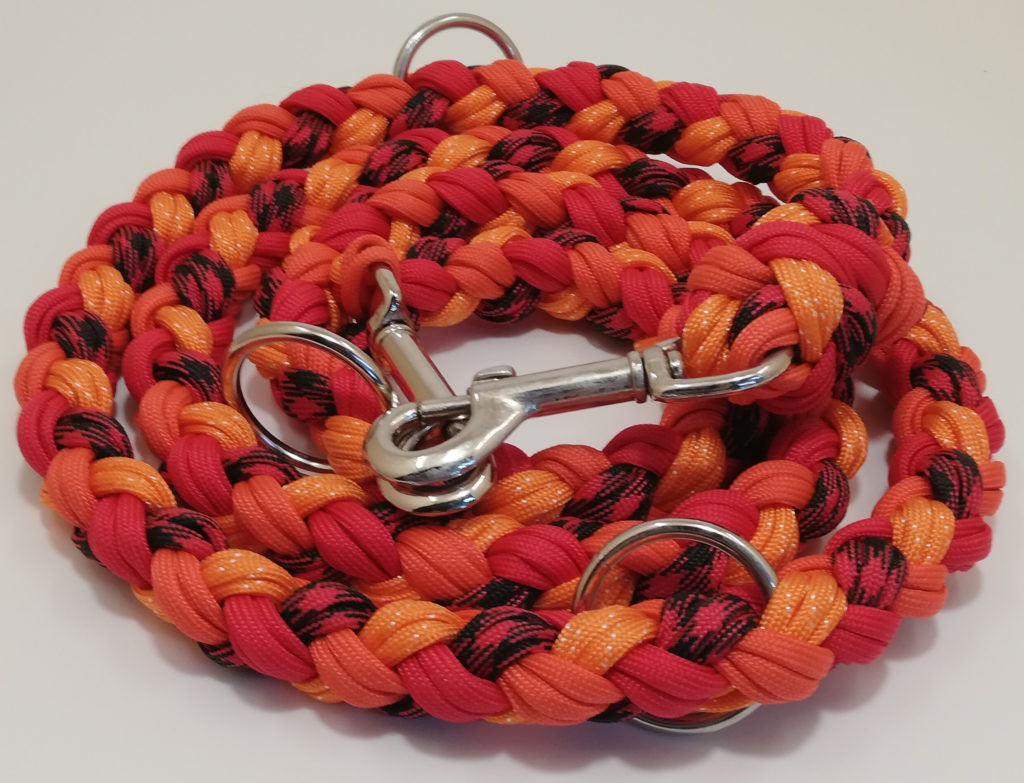 Handgefertigte Paracord-Hundeleine